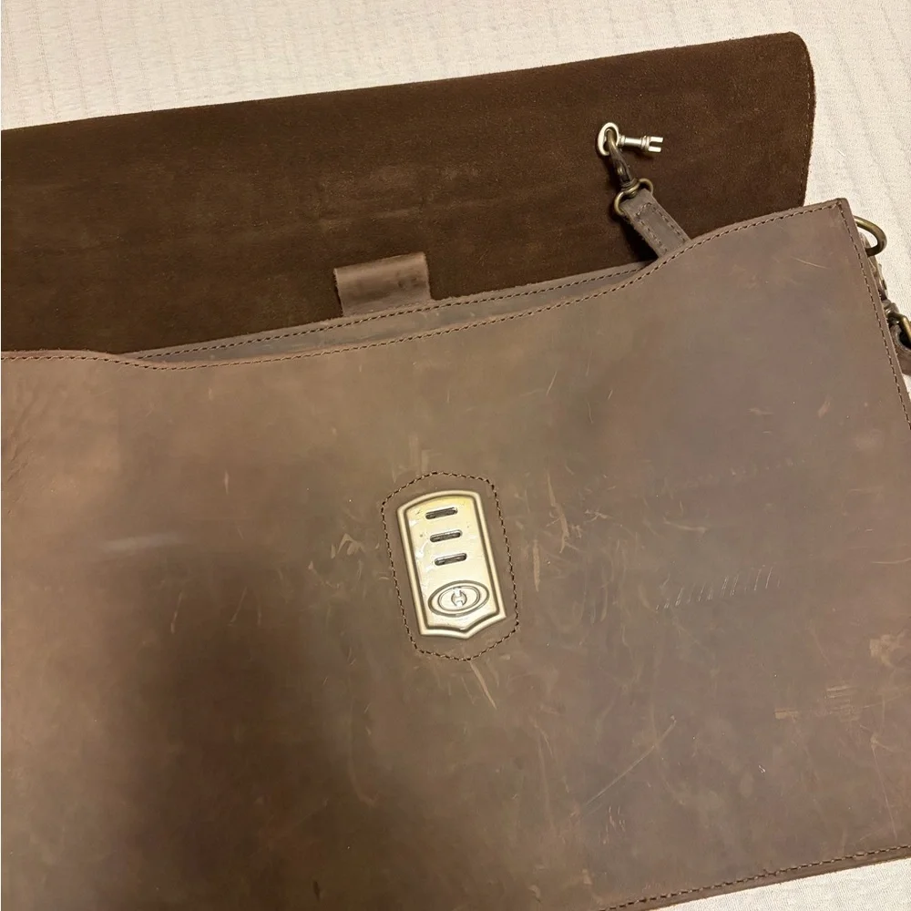 Elegant Brown Leather Messenger Bag for Men